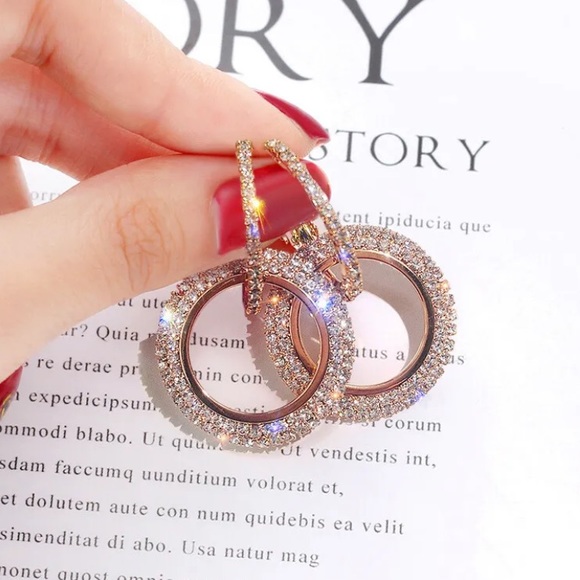 NEW Circle Sparkly Rhinestone Dangle Earrings, Silver or Rose Gold - STUNNING! - Picture 3 of 10